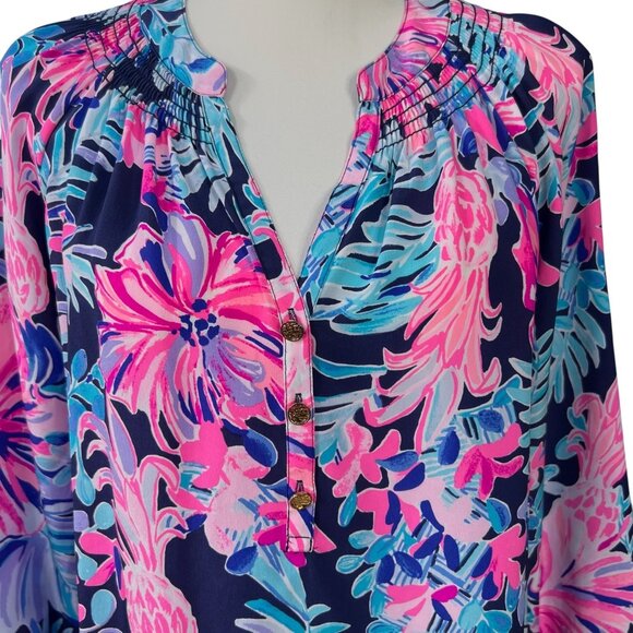 Lilly Pulitzer 100% Silk Elsa Blouse in Garden Get Away Size Medium - Picture 5 of 9